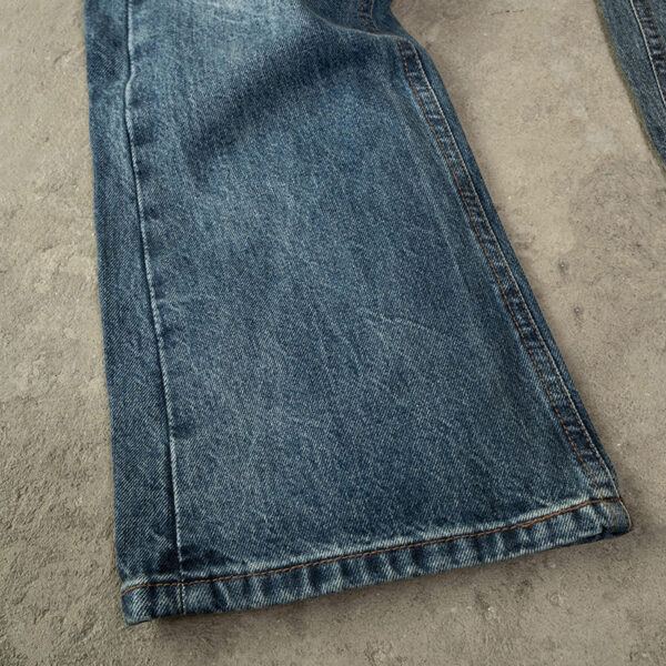 2601805103557 Raw denim jeans sample at JiuvelWear factory